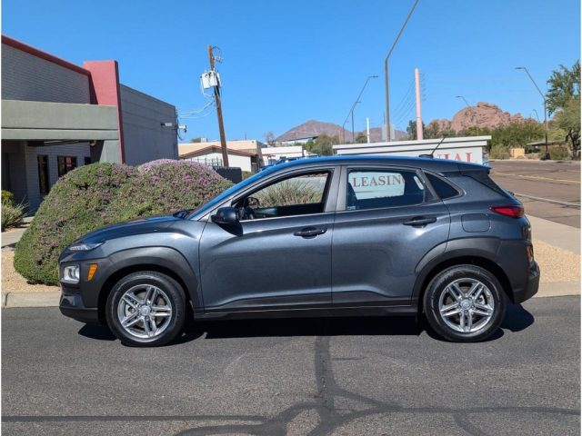 Used 2021 Hyundai Kona SE with VIN KM8K1CAA4MU707594 for sale in Phoenix, AZ