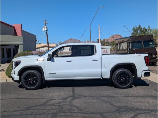 Used 2022 GMC Sierra 1500 Elevation with VIN 1GTUUCED3NZ590457 for sale in Phoenix, AZ