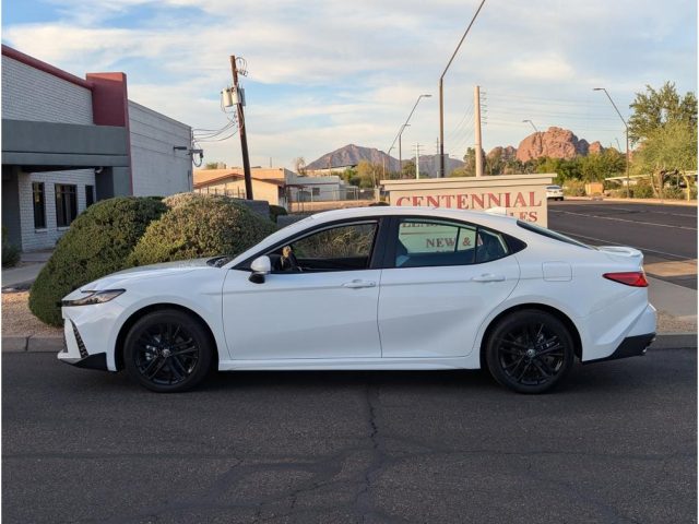 Used 2025 Toyota Camry SE with VIN 4T1DBADK7SU513685 for sale in Phoenix, AZ