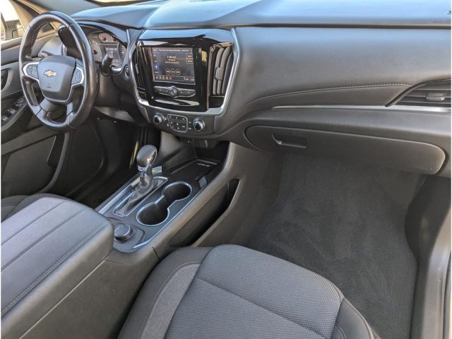 passenger seat of 2022 Chevrolet Traverse