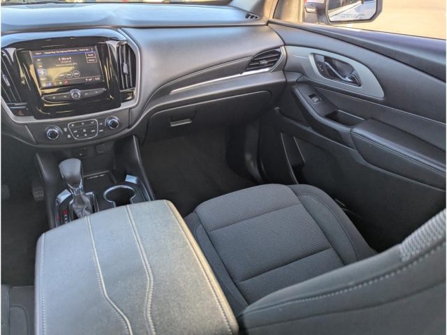 view into passenger seat of 2022 Chevrolet Traverse