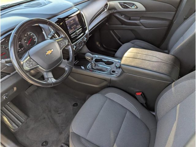 driver's seat of 2022 Chevrolet Traverse