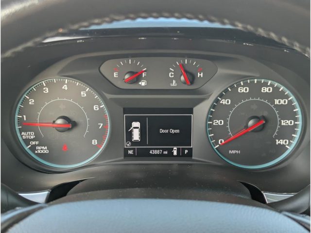 2022 Chevrolet Traverse dashboard instruments