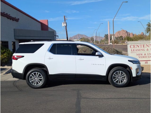 passenger side view of 2022 Chevrolet Traverse for sale in Phoenix