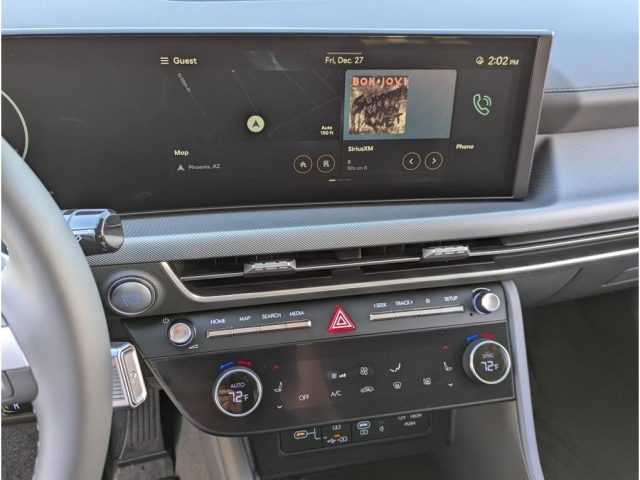 2024 Hyundai Sonata center console