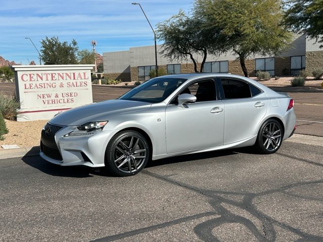 2015 Lexus IS 350's photo