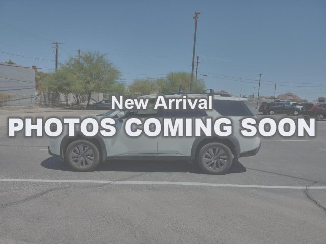2023 Nissan Pathfinder SV 2WD's photo