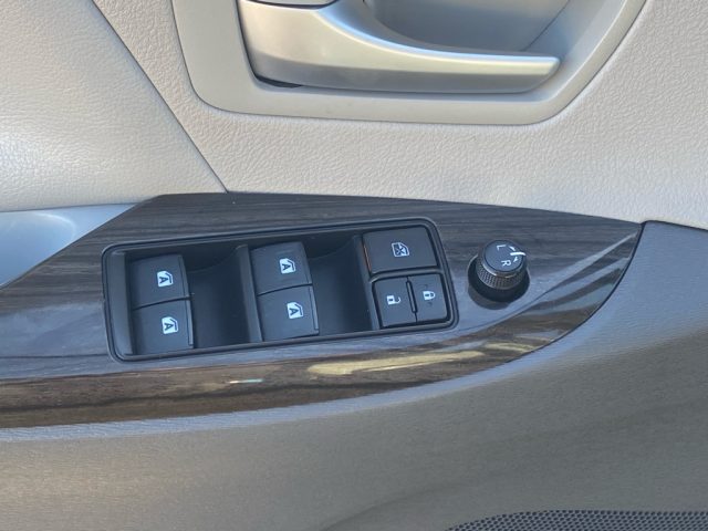 2019 Toyota Sienna XLE Premium - Photo 22