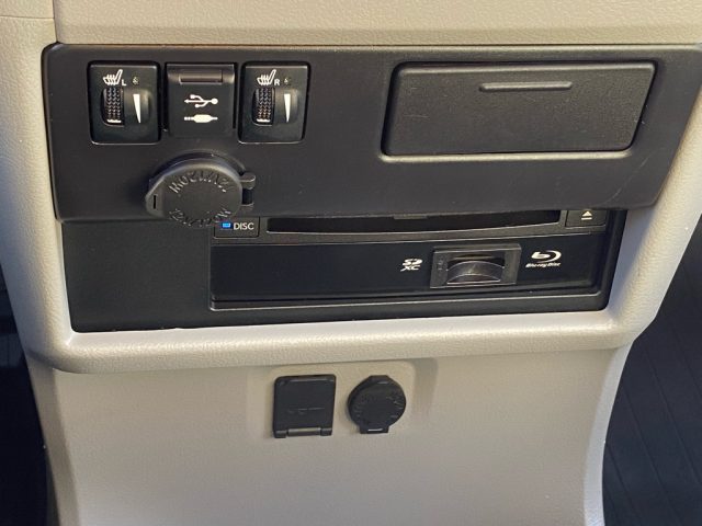 2019 Toyota Sienna XLE Premium - Photo 29