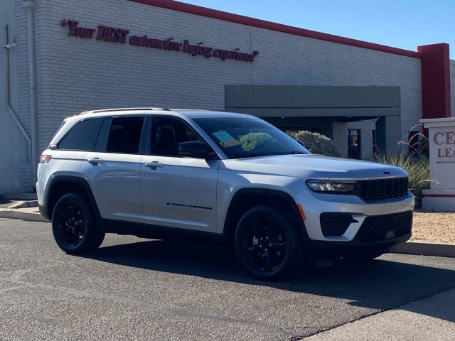 2023 Jeep Grand Cherokee Altitude - Photo 7