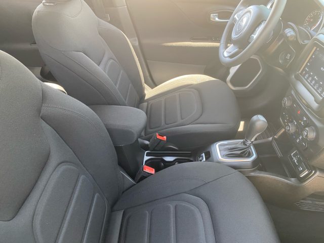 2021 Jeep Renegade Latitude - Photo 11