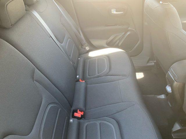 2021 Jeep Renegade Latitude - Photo 13