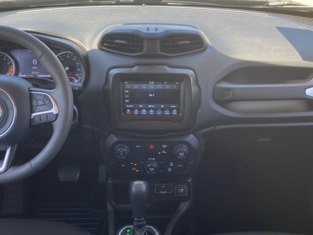 2021 Jeep Renegade Latitude - Photo 15