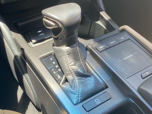 2021 Lexus ES 350 - Photo 29