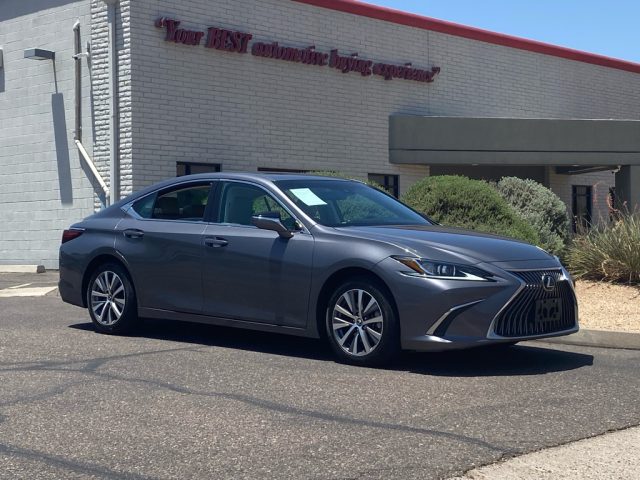 2021 Lexus ES 350 - Photo 7