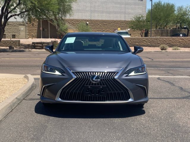 2021 Lexus ES 350 - Photo 8