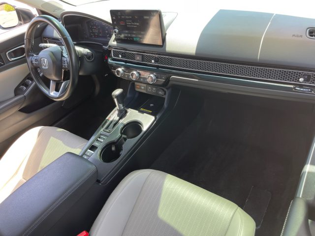 2023 Honda Civic Touring - Photo 10
