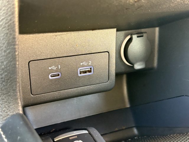 2023 Nissan Kicks SR - Photo 18