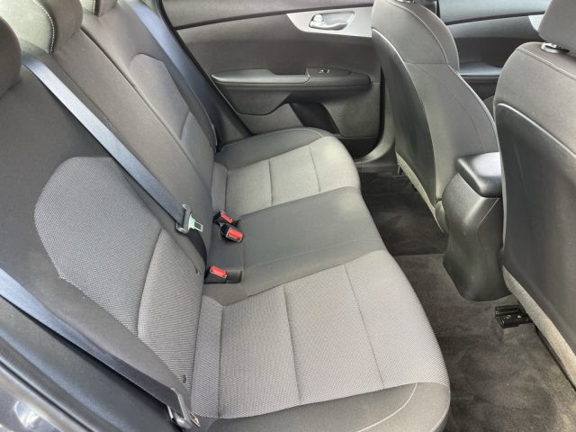 2023 Kia Forte LXS - Photo 13