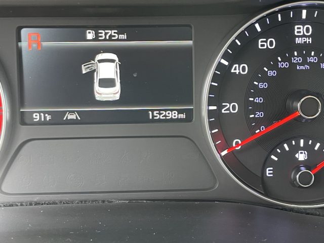 2023 Kia Forte LXS - Photo 30