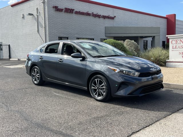 2023 Kia Forte LXS - Photo 7