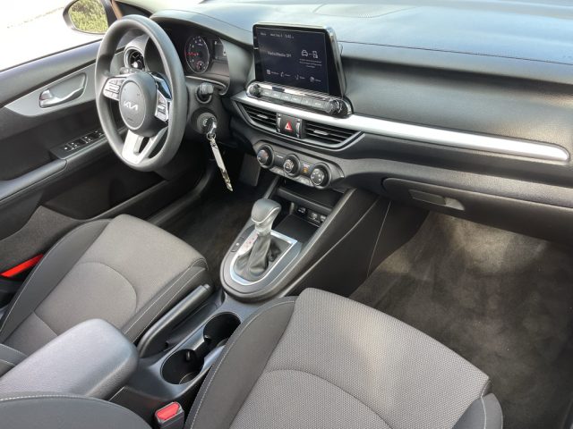 2023 Kia Forte LXS - Photo 10